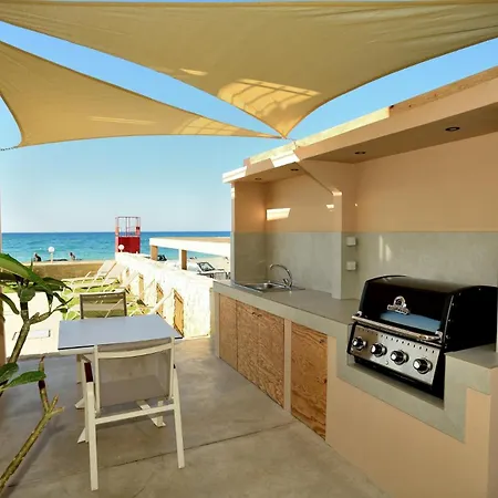 Villa Front Avra