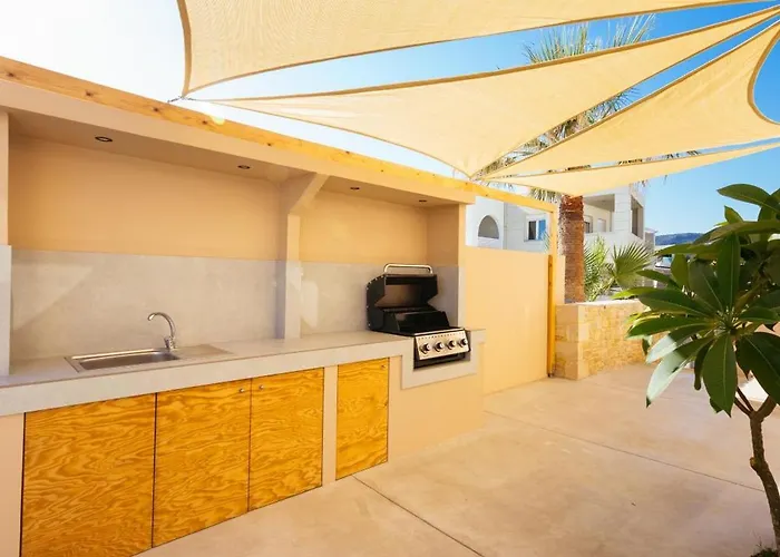 Willa Front Avra Retimno