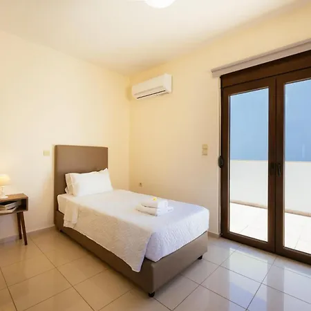 Front Avra Villa